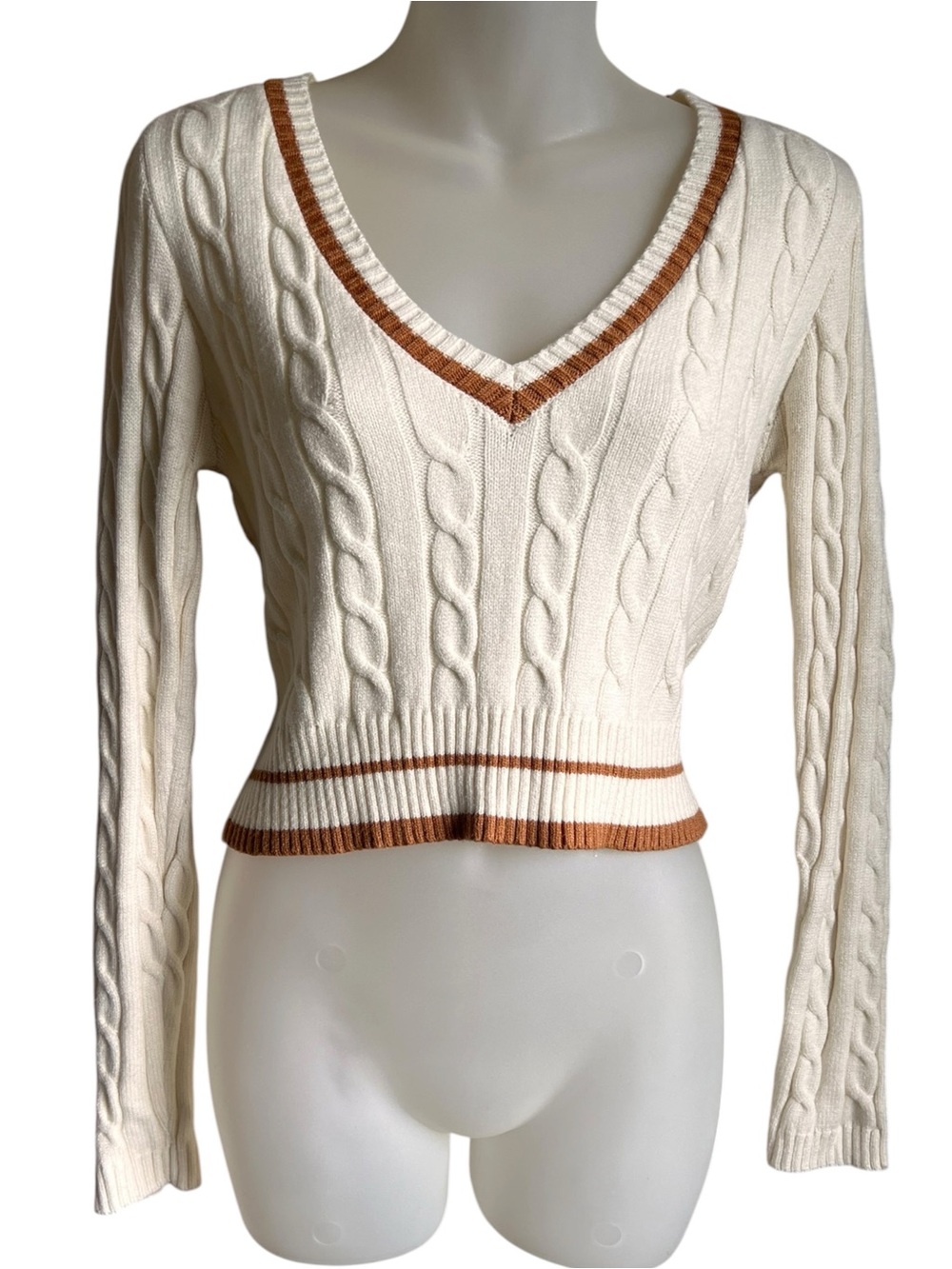 Windsor Women’s M Ivory Cable Knit Cricket Sweater Brown Trim V Neck Preppy Crop